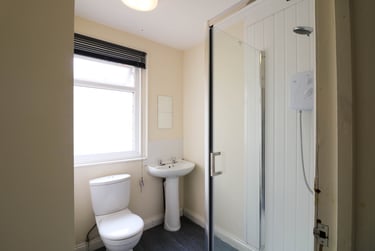 6 bed house, Restormel road, City Centre, Plymouth, PL46BJ - Image 6