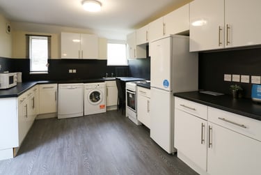 6 bed house, Restormel road, City Centre, Plymouth, PL46BJ - Image 11