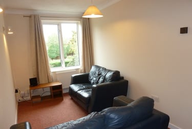 6 bed house, McWilliam Close, Talbot village, Bournemouth, BH125HP - Image 5