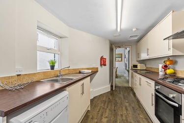 6 bed house, Whitefield Terrace, Greenbank, Plymouth, PL48NH - Image 13