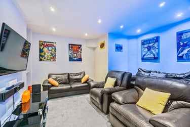 6 bed house, Whitefield Terrace, Greenbank, Plymouth, PL48NH - Image 1