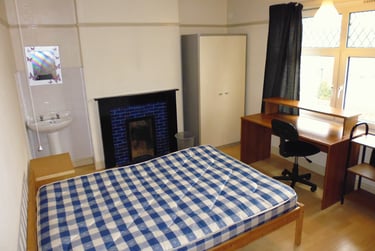 3 bed house, Ednaston road, Dunkirk, Nottingham, NG72JF - Image 2