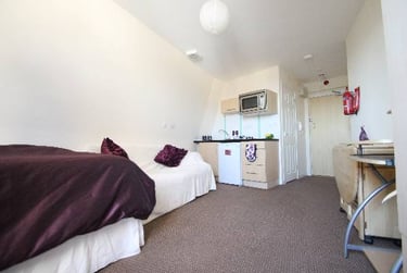 1 bed studio, Studio 27 the cube 5 gibbon lane, Near university, Plymouth, PL48EB - Image 1