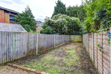 4 bed house, Oaklea Passage, Near university, Kingston, KT12AJ - Image 6