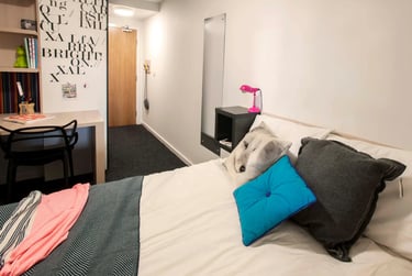Classic Ensuite - Image 1