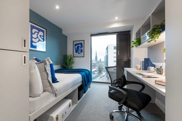 Luxe En Suite - Image 3