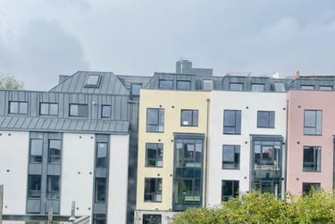 Second Floor Studio (Courtyard/Town View) at Hydrogen, Fish Strand Hill, City Centre, Falmouth, TR113AS - Image 5
