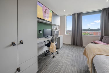Studio - Silver at West View, Castlebank Street, Broomhill, Glasgow, G116DN - Image 9