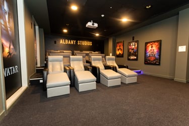Studio (Top Floor) - Image 5