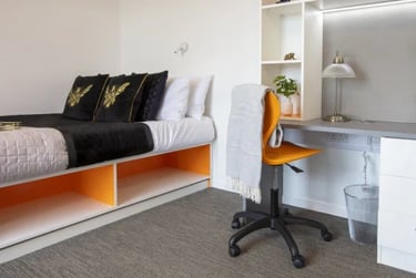 Quintessential Studio at Fraser Studios, 140 Causewayend, City Centre, Aberdeen, AB253TN - Image 1