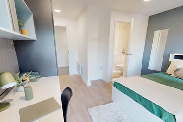 Premium Ensuite at Enso, Hawkins Road, Hythe Quays, Colchester, CO28YZ - Image 1