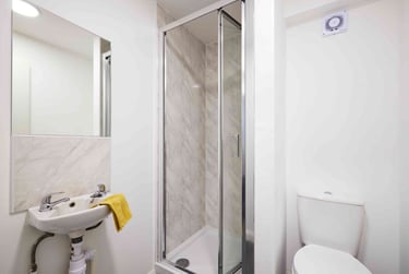 Prestige Studio at Hockley Point, 2 Boston Street, City Centre, Nottingham, NG11BG - Image 1