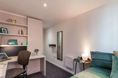 Classic Ensuite - Image 1