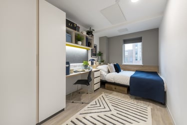 Standard En Suite - Image 1