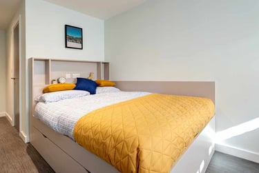 7-Bed Medium Ensuite at Carrick View, 110 Kimberley Park Road, City Centre, Falmouth, TR112FF - Image 1
