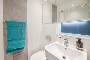 DDA/Premium at West View, Castlebank Street, Broomhill, Glasgow, G116DN - Image 4