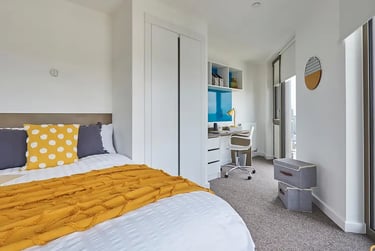 Penthouse at Felda House, 575 North End Road, Wembley, London, HA90UU - Image 3