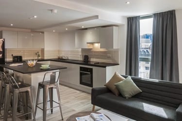 Deluxe Ensuite - Image 1