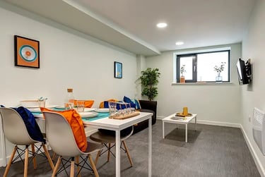 8-Bed Medium Ensuite (Superior View) at Carrick View, 110 Kimberley Park Road, City Centre, Falmouth, TR112FF - Image 3