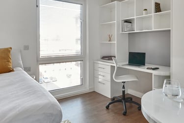 Premier Studio Plus at Hope Street, Hope Street, City Centre, Liverpool, L19BP - Image 2