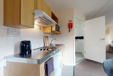 Classic Studio at Creek Court, Creek Road, Greenwich, London, SE83BU - Image 1