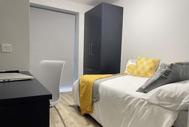Premium Studio at Hockley Point, 2 Boston Street, City Centre, Nottingham, NG11BG - Image 1