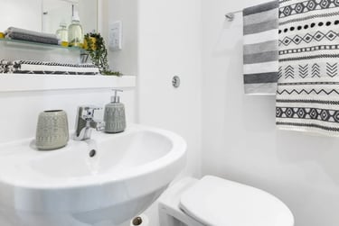 Platinum En Suite - Image 4