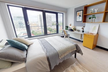 iQ Exchange Student Halls, 143 Lower Parliament Street, City Centre, Nottingham, NG1 1EE - Image 1