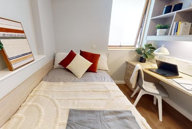 iQ Kingston Student Halls, 15 Wood Street, City Centre, Kingston, KT1 1TY - Image 2