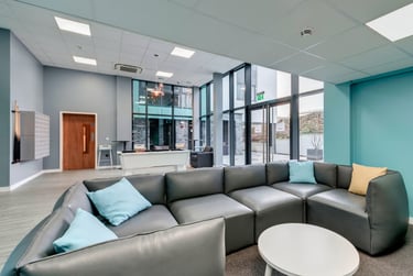 Deluxe Ensuite at The Old Dairy, 14 Regent Street, Cookworthy, Plymouth, PL48BA - Image 12