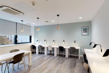 Gold Ensuite at Clifton and Stewart House, 1 Clifton Place, City Centre, Glasgow, G37LD - Image 8