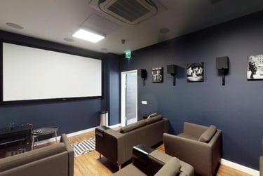 Gold Ensuite at Clifton and Stewart House, 1 Clifton Place, City Centre, Glasgow, G37LD - Image 5