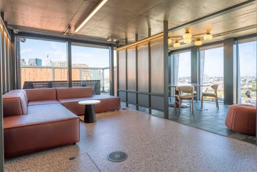 Silver Studio Deluxe at iQ Aldgate, 60 Commercial Road, Aldgate, London, E11LP - Image 9