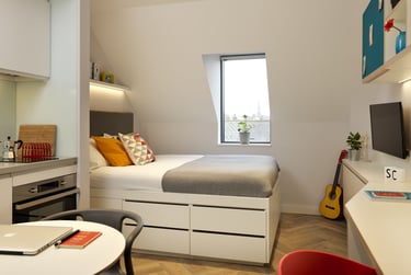 Student Castle Cambridge Student Halls, 1 Milton Road, City Centre, Cambridge, CB4 1UY - Image 1