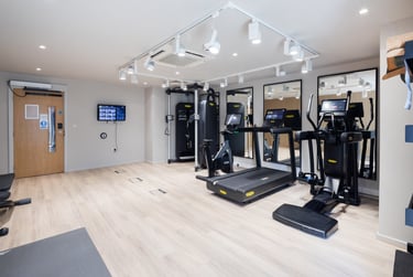 Ensuite gold at Byrom Point, 72 Great Crosshall Street, City Centre, Liverpool, L32BE - Image 9