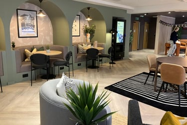 Ensuite gold at Byrom Point, 72 Great Crosshall Street, City Centre, Liverpool, L32BE - Image 14