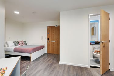 Silver En Suite at New Bridewell, Nelson Street, City Centre, Bristol, BS12BA - Image 3