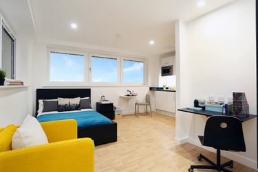 Keele House Student Halls, The Midway, City Centre, Newcastle under Lyme, ST5 1LD - Image 1