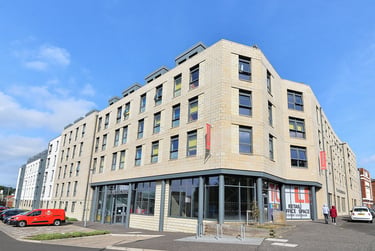 Attic Plus En Suite at The Mill House, 400 Gorgie Road, Gorgie, Edinburgh, EH112BF - Image 10