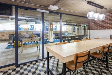 Studio Apartment at Berkshire House, 252-256 Kings Road, City Centre, Reading, RG14HP - Image 13