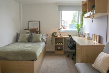 Nottingham Two Student Halls, Midland Way, Dunkirk, Nottingham, NG7 3LP - Image 1