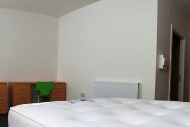 Unest Student Halls, 50 Victoria Place, City Centre, Carlisle, CA1 1HP - Image 3