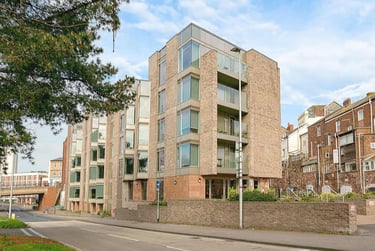 Duplex Apartment at West Gate, Frog Street, Pennsylvania, Exeter, EX11FE - Image 15