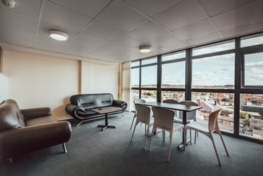 Classic En Suite at Lomax Halls, 17 Hill Street, Stoke, ST41NL - Image 6
