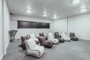 Classic En Suite at Lomax Halls, 17 Hill Street, Stoke, ST41NL - Image 9
