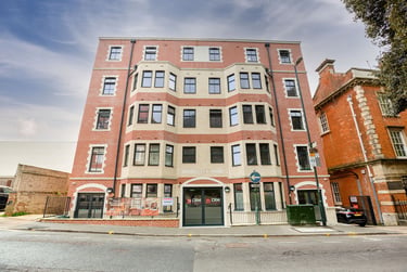 Large Sea View Penthouse at St Peter's Hall, Hinton Road, City Centre, Bournemouth, BH12EN - Image 6