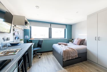 Luna Student Halls, 301 St Albans Road, City Centre, Hatfield, AL10 9RH - Image 1
