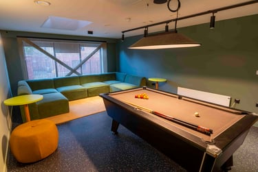 2 Bed Apartment at iQ Leeds, Cross Chancellor Street, City Centre, Leeds, LS62TL - Image 3