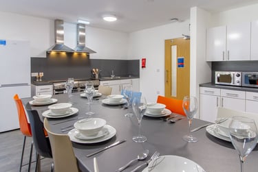 XL Classic Ensuite at The Croft, Cathedral Road, City Centre, Derby, DE13FQ - Image 6