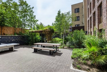 6 Bed Ensuite at The Valentine, 27-37 Perth Road, Gants Hill, London, IG26BX - Image 5